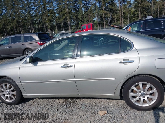 2003 Lexus ES with VIN JTHBF30G836006554, listed as a IAAI auction lot 42098937 with 176,516 mi miles. Bid and sale history available at carsss.com. Image 14.