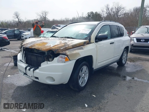 2008 Jeep Compass Sport with VIN 1J8FF47W88D647320, listed as a IAAI auction lot 41567742 with Not Provided miles and . Bid and sale history available at DreamBid. Image 2.