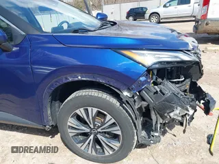 2022 Nissan Rogue SV with VIN 5N1BT3BB7NC694560, listed as a IAAI auction lot 42000129 with 60,299 mi miles. Bid and sale history available at carsss.com. Image 17.