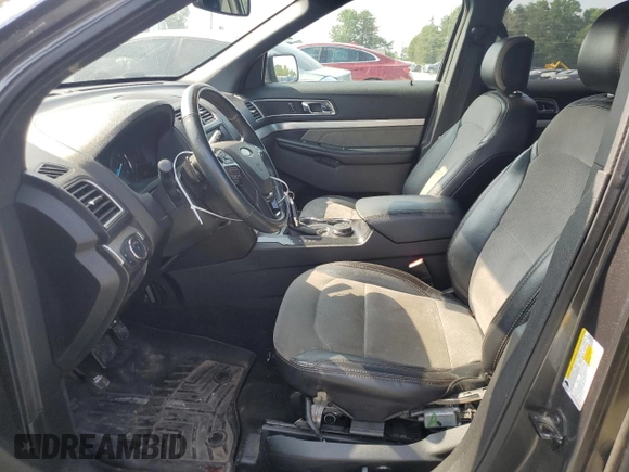 2017 Ford Explorer XLT с VIN 1FM5K8D8XHGD33836, выставлен на аукционе Copart как лот 57599405 с пробегом 125 215 миль миль и Списание • Salvage title. История ставок и продаж доступна на DreamBid. Изображение 7.