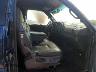 2000 Dodge Ram 2500 with VIN 1B7KF2369YJ131193, listed as a Copart auction lot 64900694 with 270,394 mi miles and Salvage Title. Bid and sale history available at carsss.com. Image 7.