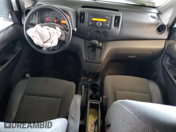 2015 Nissan NV200 S z VIN 3N6CM0KN0FK700948, wystawiony jako Copart lot #41622715 z przebiegiem 222 537 mil mil oraz Szkoda całkowita • Salvage title. Historia ofert i sprzedaży dostępna na DreamBid. Obrazek 8.