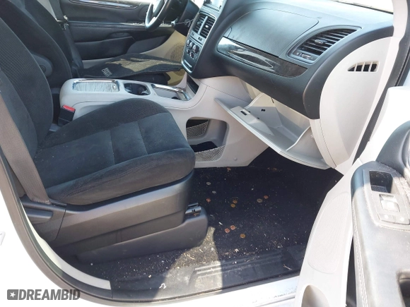 2016 Dodge Grand Caravan SXT with VIN 2C4RDGCG2GR390001, listed as a IAAI auction lot 41943622 with 127,328 mi miles. Bid and sale history available at carsss.com. Image 5.
