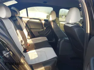 2016 Volkswagen Jetta Sport z VIN 3VWD17AJ5GM335337, wystawiony jako IAAI lot #42081987 z przebiegiem 93 215 mil mil oraz . Historia ofert i sprzedaży dostępna na DreamBid. Obrazek 8.