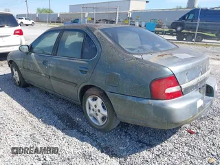 2001 Nissan Altima GXE with VIN 1N4DL01D51C232187, listed as a IAAI auction lot 41928081 with 154,416 mi miles. Bid and sale history available at carsss.com. Image 3.