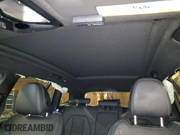 2022 BMW X3 M z VIN 5YM13EC05N9K07773, wystawiony jako Copart lot #37637963 z przebiegiem Nie podano mil oraz . Historia ofert i sprzedaży dostępna na DreamBid. Obrazek 10.