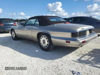 1996 Jaguar XJS with VIN SAJNX2742TC224607, listed as a Copart auction lot 78027854 with 43,928 mi miles and Non Repairable. Bid and sale history available at carsss.com. Image 2.