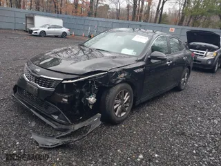 2020 Kia Optima LX with VIN 5XXGT4L33LG426948, listed as a IAAI auction lot 41741270 with 45,703 mi miles. Bid and sale history available at carsss.com. Image 2.