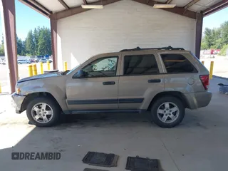 2005 Jeep Grand Cherokee Laredo with VIN 1J4GR48K05C619957, listed as a IAAI auction lot 42626093 with 279,017 mi miles and . Bid and sale history available at DreamBid. Image 14.