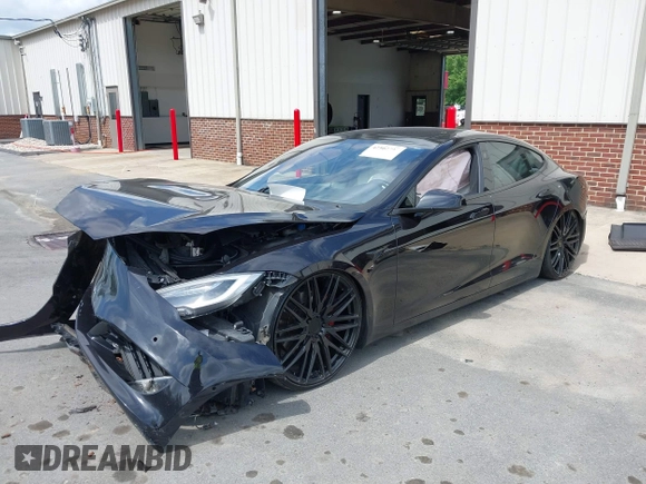 2016 Tesla Model S 90D z VIN 5YJSA1E46GF162217, wystawiony jako IAAI lot #42502493 z przebiegiem Nie podano mil oraz . Historia ofert i sprzedaży dostępna na DreamBid. Obrazek 18.