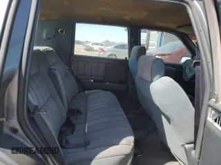 1991 Dodge Dynasty LE z VIN 1B3XC56R9MD115785, wystawiony jako Copart lot #48073715 z przebiegiem 64 483 mil mil oraz Szkoda całkowita • Salvage title. Historia ofert i sprzedaży dostępna na DreamBid. Obrazek 10.