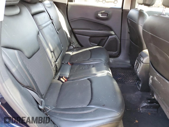 2018 Jeep Compass Latitude with VIN 3C4NJDBB5JT161697, listed as a Copart auction lot 52482895 with 60,631 mi miles and Salvage Title. Bid and sale history available at DreamBid. Image 11.
