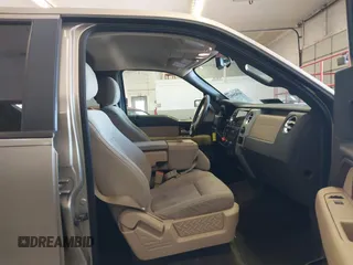 2012 Ford F-150 XL z VIN 1FTFW1EFXCFA10435, wystawiony jako IAAI lot #41825923 z przebiegiem 161 494 mil mil oraz . Historia ofert i sprzedaży dostępna na DreamBid. Obrazek 5.