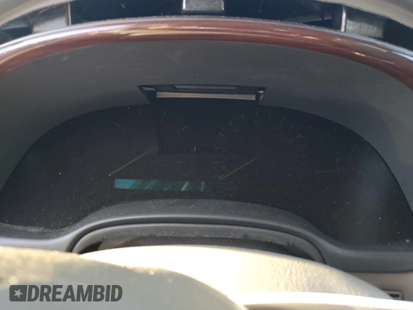 2003 Cadillac DeVille DTS z VIN 1G6KF57963U125853, wystawiony jako Copart lot #42559975 z przebiegiem Nie podano mil oraz Szkody całkowita. Historia ofert i sprzedaży dostępna na DreamBid. Obrazek 9.