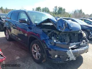 2014 Toyota Highlander XLE with VIN 5TDJKRFH2ES009559, listed as a IAAI auction lot 41913766 with 175,290 mi miles. Bid and sale history available at carsss.com. Image 1.
