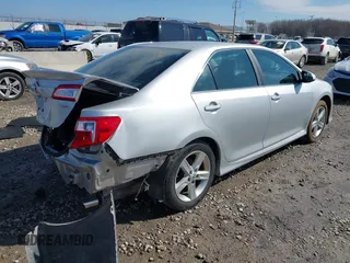2012 Toyota Camry L with VIN 4T1BF1FK3CU507909, listed as a IAAI auction lot 41884046 with 175,941 mi miles. Bid and sale history available at carsss.com. Image 4.