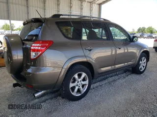 2010 Toyota RAV4 Limited z VIN 2T3DK4DV7AW018310, wystawiony jako Copart lot #57828855 z przebiegiem 141 305 mil mil oraz Szkoda całkowita • Salvage title. Historia ofert i sprzedaży dostępna na DreamBid. Obrazek 3.