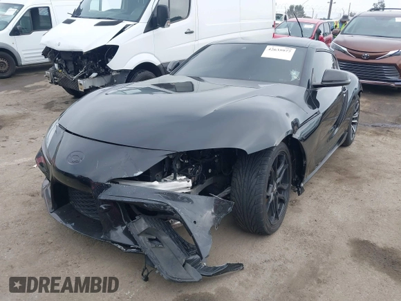 2021 Toyota Supra 2.0 with VIN WZ1DB2C07MW042723, listed as a IAAI auction lot 42635977 with 54,011 mi miles and . Bid and sale history available at DreamBid. Image 17.