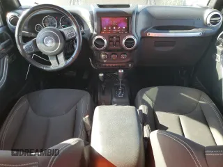 2018 Jeep Wrangler JK Unlimited Sahara with VIN 1C4BJWEG7JL913580, listed as a Copart auction lot 82913314 with 89,079 mi miles and Salvage Title. Bid and sale history available at carsss.com. Image 8.