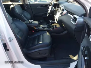 2019 Kia Sorento EX with VIN 5XYPHDA52KG478927, listed as a IAAI auction lot 41822495 with 33,052 mi miles and . Bid and sale history available at DreamBid. Image 5.