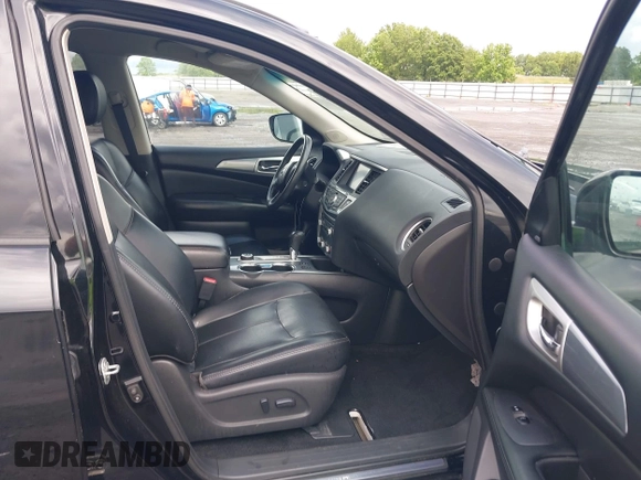 2017 Nissan Pathfinder SV z VIN 5N1DR2MM3HC611338, wystawiony jako IAAI lot #42194564 z przebiegiem 105 158 mil mil oraz . Historia ofert i sprzedaży dostępna na DreamBid. Obrazek 5.