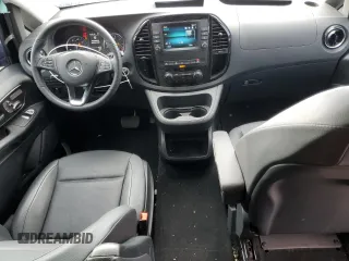 2022 Mercedes-Benz Metris with VIN W1WV0FEY5N4158409, listed as a Copart auction lot 45286594 with 10,109 mi miles and Salvage Title. Bid and sale history available at DreamBid. Image 8.