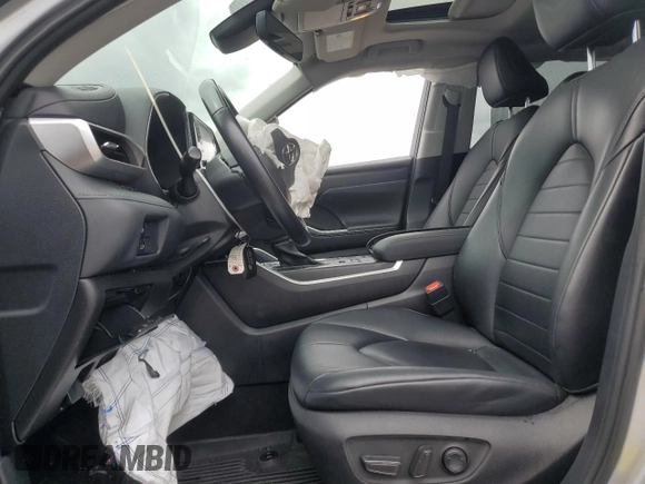 2021 Toyota Highlander XLE with VIN 5TDGZRBH3MS544801, listed as a Copart auction lot 63478355 with 54,616 mi miles and Salvage title. Bid and sale history available at DreamBid. Image 7.