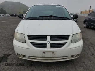 2007 Dodge Grand Caravan SXT with VIN 2D4GP44L67R117199, listed as a Copart auction lot 53190915 with 144,567 mi miles and Clean Title. Bid and sale history available at DreamBid. Image 5.