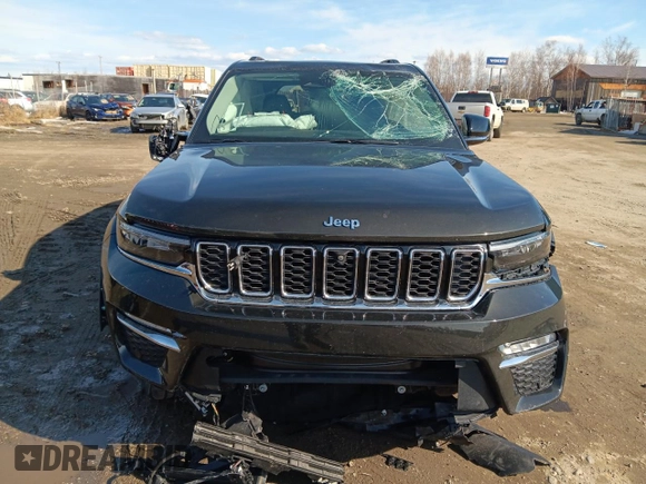 2023 Jeep Grand Cherokee 30th Anniversary with VIN 1C4RJYB66P8788458, listed as a Copart auction lot 54022075 with 392 mi miles and Salvage title. Bid and sale history available at DreamBid. Image 5.