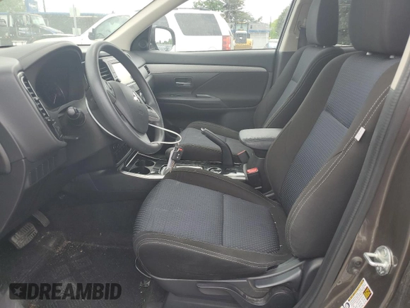 2018 Mitsubishi Outlander ES with VIN JA4AD2A30JZ026845, listed as a Copart auction lot 51948735 with 133,071 mi miles and Salvage title. Bid and sale history available at DreamBid. Image 7.