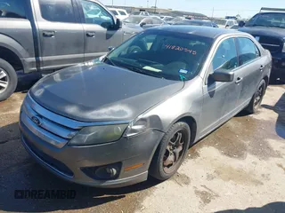2011 Ford Fusion SE with VIN 3FAHP0HA8BR133433, listed as a IAAI auction lot 41820545 with 212,159 mi miles. Bid and sale history available at carsss.com. Image 2.