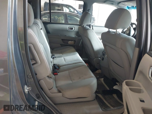 2012 Honda Pilot LX with VIN 5FNYF4H23CB015371, listed as a IAAI auction lot 41852341 with 180,000 mi miles and . Bid and sale history available at carsss.com. Image 8.