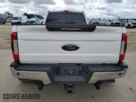 2019 Ford F-350 XL z VIN 1FT8W3DT9KEC99064, wystawiony jako Copart lot #49972164 z przebiegiem 97 704 mil mil oraz Szkody całkowita. Historia ofert i sprzedaży dostępna na DreamBid. Obrazek 6.