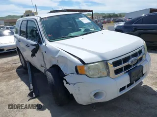 2008 Ford Escape XLT с VIN 1FMCU03118KB84138, выставлен на аукционе IAAI как лот 42019110 с пробегом 213 478 миль миль и . История ставок и продаж доступна на DreamBid. Изображение 1.