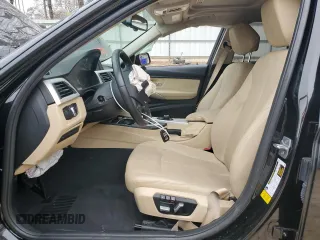 2018 BMW 3 Series 320i with VIN WBA8A9C58JAH14952, listed as a Copart auction lot 48562215 with 96,152 mi miles and Salvage Title. Bid and sale history available at carsss.com. Image 7.