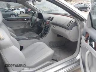 2001 Mercedes-Benz CLK 320/430 with VIN WDBLK65G71T075969, listed as a IAAI auction lot 42103313 with 172,182 mi miles and . Bid and sale history available at DreamBid. Image 5.