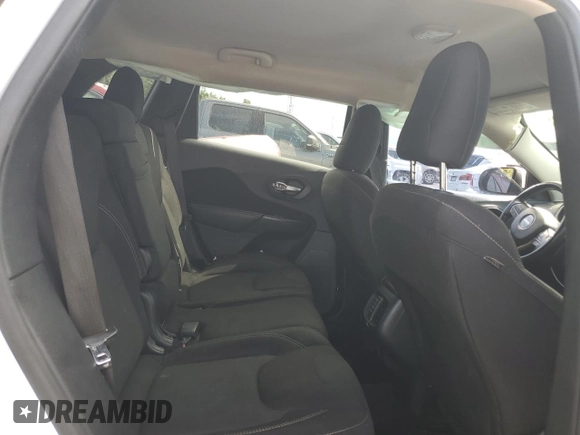 2016 Jeep Cherokee Latitude with VIN 1C4PJLCS7GW247355, listed as a Copart auction lot 63222185 with 190,831 mi miles and Salvage title. Bid and sale history available at DreamBid. Image 10.