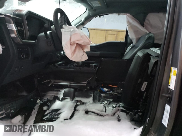 2024 Ford F-350 XL with VIN 1FT8W3BM1REF51296, listed as a Copart auction lot 89250765 with 7,140 mi miles and Salvage Title. Bid and sale history available at DreamBid. Image 7.