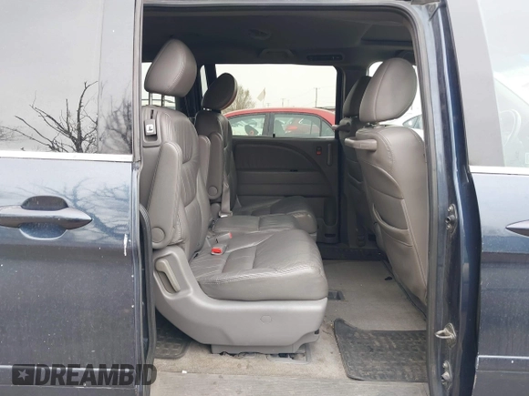 2010 Honda Odyssey EX-L with VIN 5FNRL3H68AB043450, listed as a IAAI auction lot 41912223 with 199,855 mi miles. Bid and sale history available at carsss.com. Image 8.