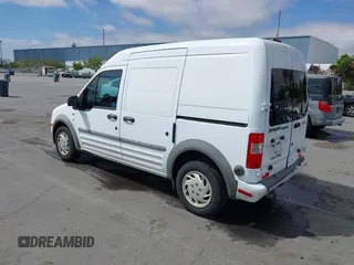 2011 Ford Transit Connect XLT z VIN NM0LS7DN8BT055171, wystawiony jako IAAI lot #42443283 z przebiegiem 184 310 mil mil oraz . Historia ofert i sprzedaży dostępna na DreamBid. Obrazek 3.