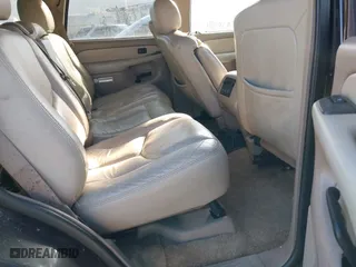 2003 Chevrolet Tahoe LT with VIN 1GNEC13Z13J239642, listed as a IAAI auction lot 41777802 with 1 mi miles. Bid and sale history available at carsss.com. Image 8.