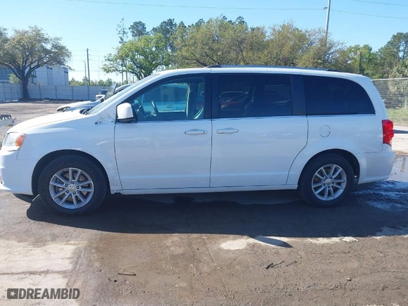 2019 Dodge Grand Caravan SXT with VIN 2C4RDGCG3KR631511, listed as a IAAI auction lot 41790575 with 215,338 mi miles. Bid and sale history available at carsss.com. Image 14.