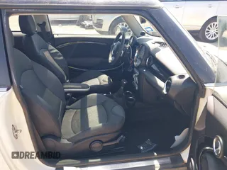 2008 MINI Hardtop with VIN WMWMF33568TT61619, listed as a IAAI auction lot 41997172 with Not Provided miles and . Bid and sale history available at DreamBid. Image 5.