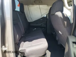 2024 Nissan Frontier SV z VIN 1N6ED1EJ9RN652436, wystawiony jako Copart lot #52405525 z przebiegiem Nie podano mil oraz Szkoda całkowita • Salvage title. Historia ofert i sprzedaży dostępna na DreamBid. Obrazek 11.