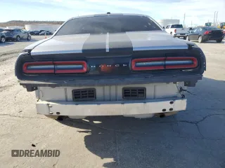 2015 Dodge Challenger SXT with VIN 2C3CDZAG5FH710411, listed as a Copart auction lot 81759714 with 123,386 mi miles and Salvage Title. Bid and sale history available at carsss.com. Image 6.