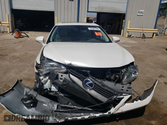 2015 Lexus CT 200h z VIN JTHKD5BH5F2216872, wystawiony jako Copart lot #51527765 z przebiegiem 8 796 756 mil mil oraz Szkody całkowita. Historia ofert i sprzedaży dostępna na DreamBid. Obrazek 5.
