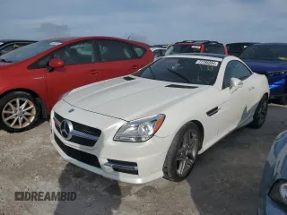 2015 Mercedes-Benz SLK-Class SLK 350 with VIN WDDPK5HAXFF103800, listed as a Copart auction lot 77786054 with 32,433 mi miles and Non Repairable. Bid and sale history available at carsss.com. Image 1.