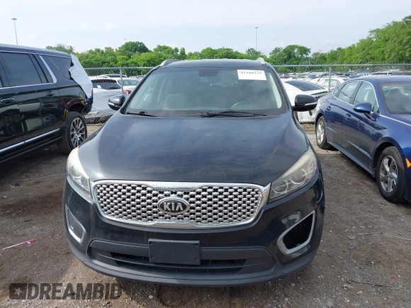 2016 Kia Sorento LX with VIN 5XYPG4A57GG072247, listed as a IAAI auction lot 42180335 with 193,571 mi miles. Bid and sale history available at carsss.com. Image 12.