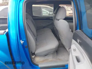 2009 Toyota Tacoma PreRunner with VIN 3TMJU62N89M086883, listed as a IAAI auction lot 41451470 with 226,002 mi miles. Bid and sale history available at carsss.com. Image 8.