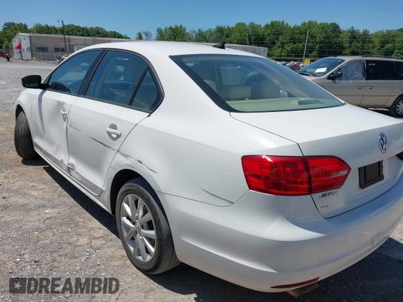 2012 Volkswagen Jetta SE with VIN 3VWDP7AJ8CM019228, listed as a IAAI auction lot 42339952 with 197,877 mi miles and . Bid and sale history available at DreamBid. Image 3.